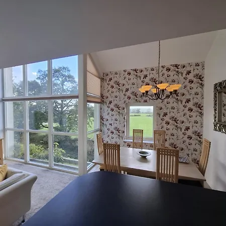 7 The Meadows Apartment